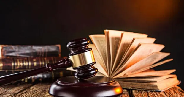 Helena man pleads guilty after threatening partner with knife while baby nearby