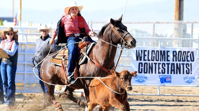Garrison and McInenly Earn All-Around Titles as UMW Women's Rodeo Wins Dawson CC Rodeo, Men Place Second