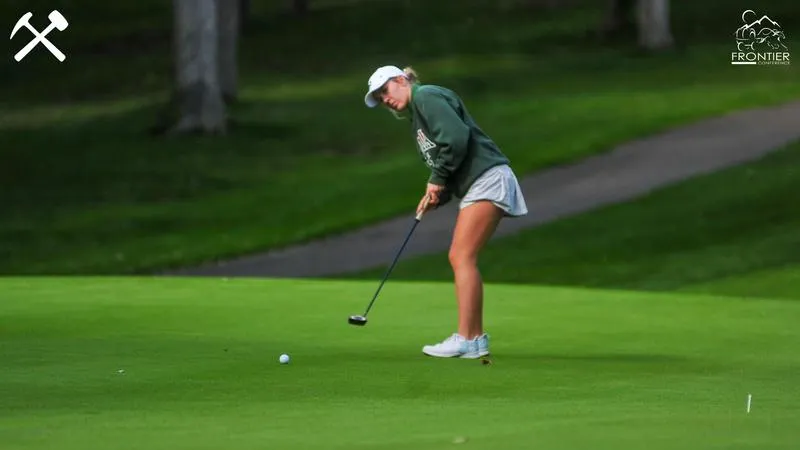 Women's golf takes fourth at Mayville Fall Invite