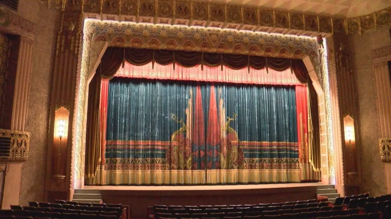 Amazing America: Washoe Theatre celebrates 90th anniversary with neon marquee restoration