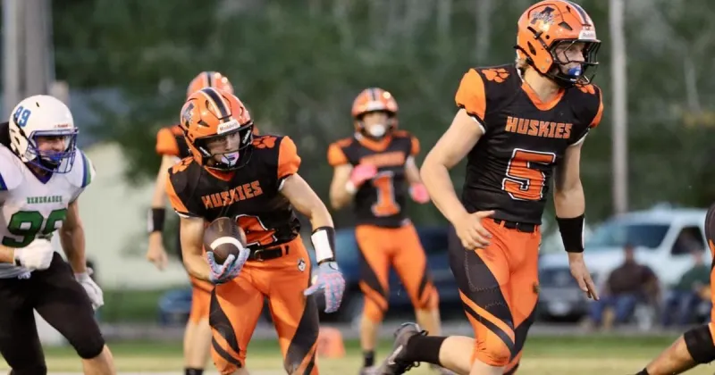 No. 3 Absarokee football off to 5-0 start with big goals in mind