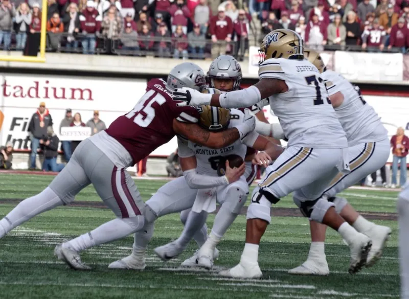 Bill to set standards for college athletes' pay passes US Senate