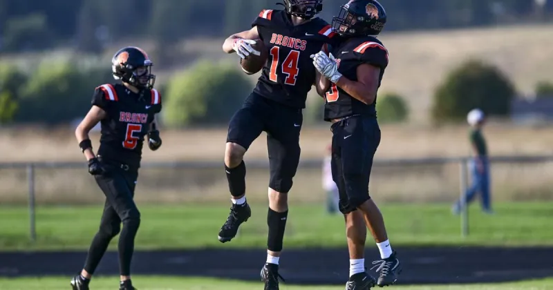 Montana high school football games of the week for each class in Week 6