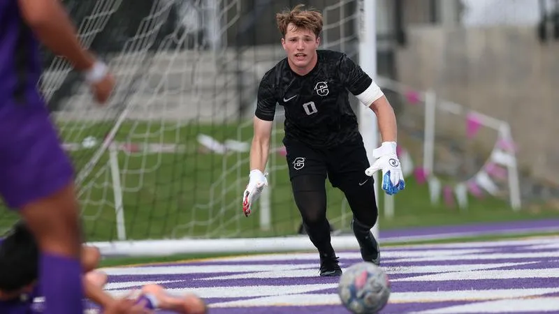 Carroll Men Battle, Fall 2-1 at No. 16 Southern Oregon