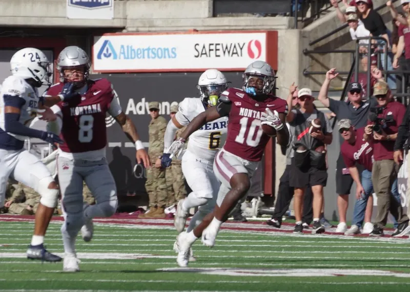 Explosive offense carries Griz to Homecoming win over Bears