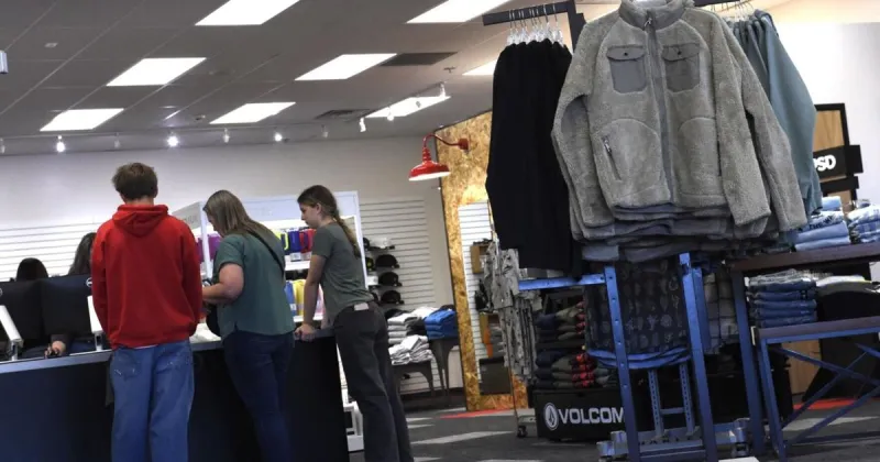'Create your look': Genesis athleisure clothing store opens in Helena