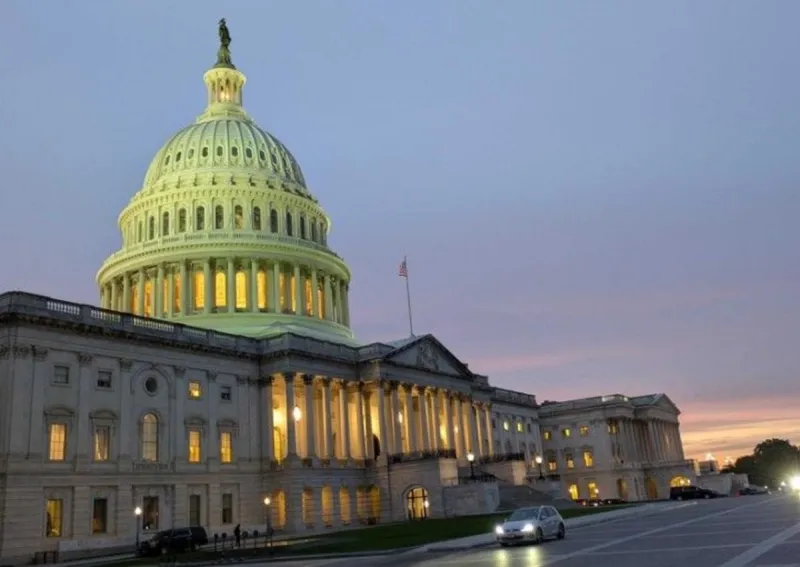 To keep the Senate, Republicans must overcome Trump