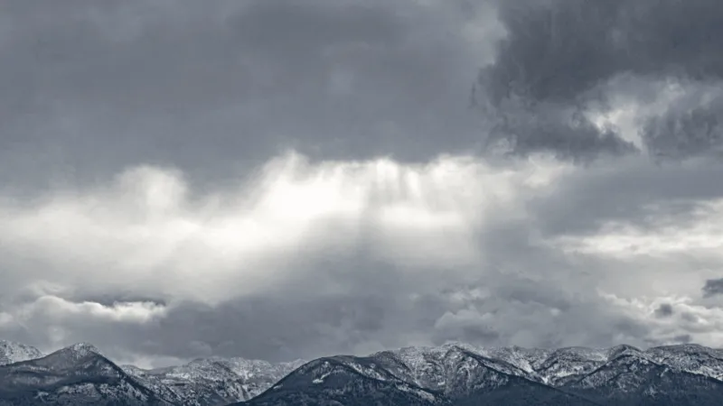 Chilly start to the week, warmer weather returns by Friday