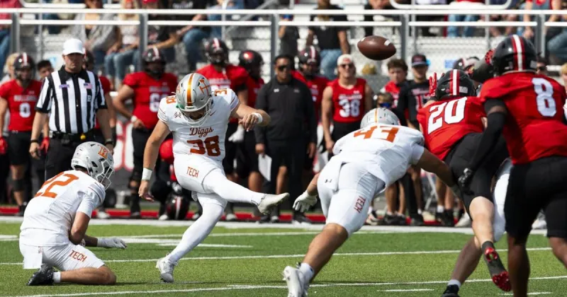 Brody Jenness, Casey Kautzman earn weekly Frontier Conference honor