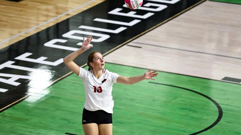 Bulldogs Manage Mystics in Four Sets
