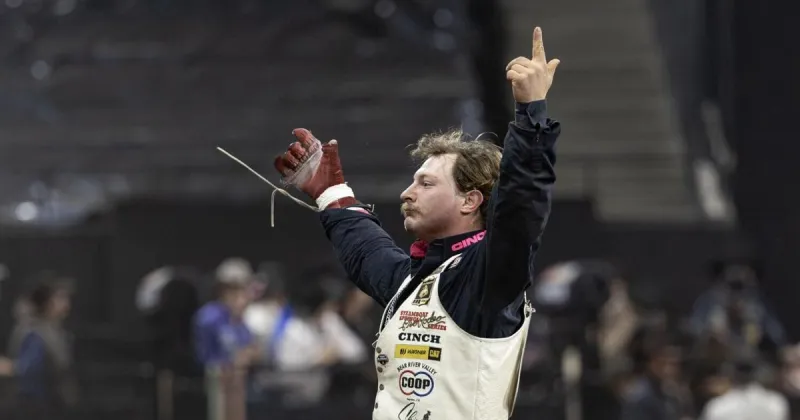 Keenan Hayes wins $100,000 Riggin Masters in Billings