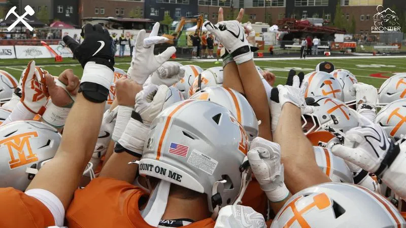 Football maintains No. 5 ranking in NAIA coaches' poll