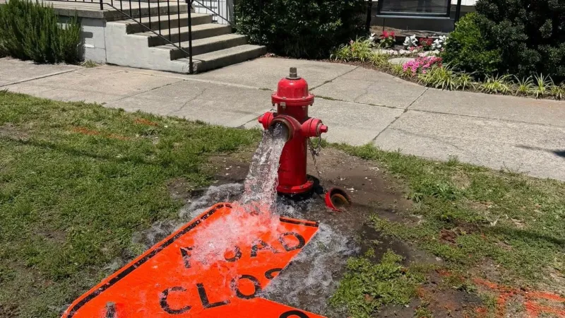 Beaufort water crews conducting flushing operations on Ann Street
