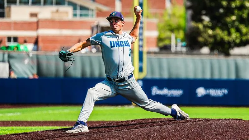 Seahawks Fall In Pitcher's Duel To Campbell