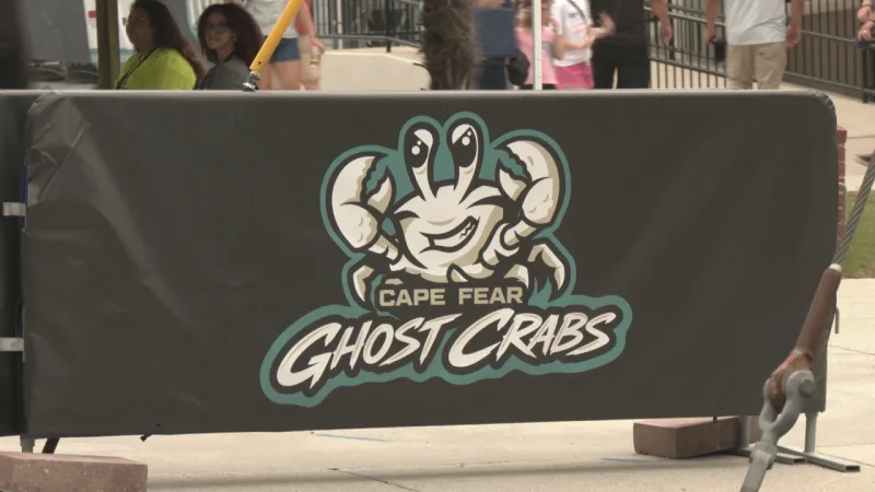 Cape Fear Ghost Crabs rally late for historic win at Brooks Field