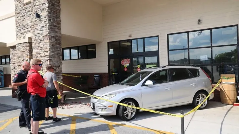 Vehicle crashes into Morehead City Lowe's Foods, no major injuries reported