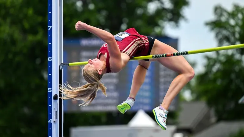 Schonhoff, Phoenix Finish NCAA East First Round Competition