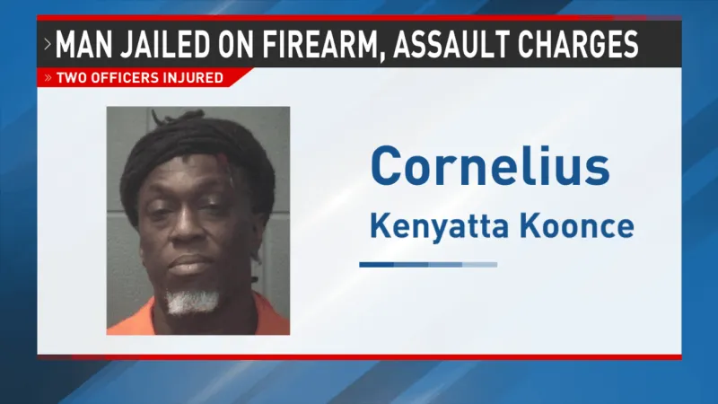 Jacksonville man accused of injuring two officers