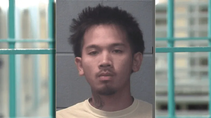 Jacksonville man accused of reaching 100 MPH before running into home to avoid arrest