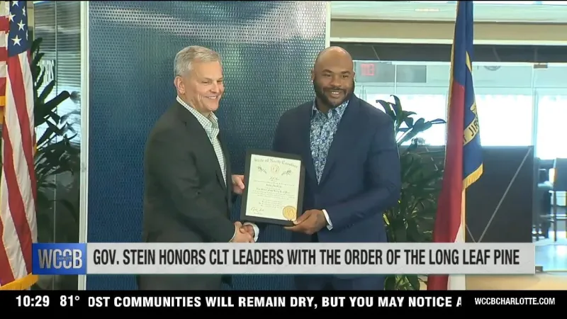 Gov. Stein presents Order of the Long Leaf Pine awards to recipients