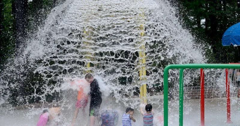 County Opening Cooling Station in Carthage