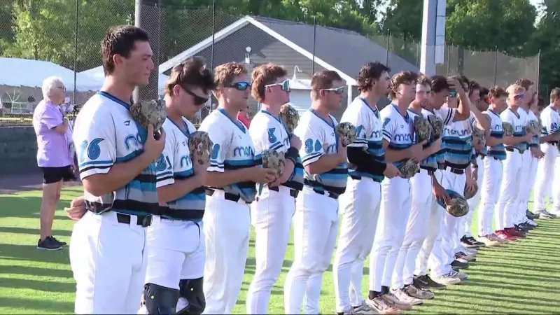 Marlins turn Sharks from predator to prey, win big 12-2