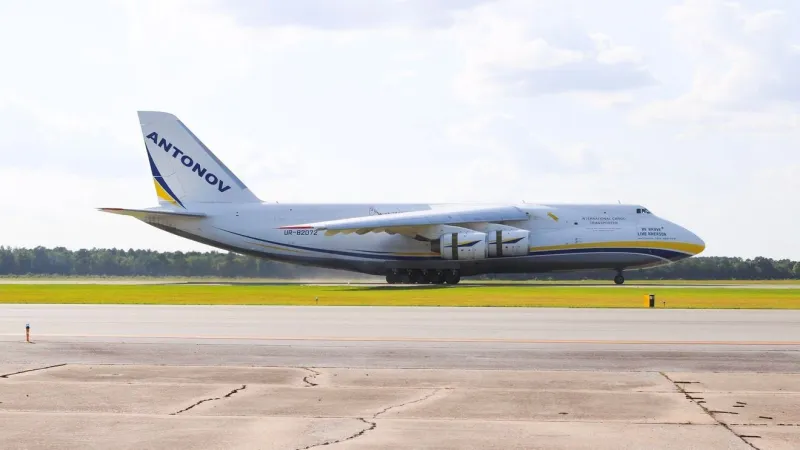 World's largest cargo planes: Antonov 124 visits NC Global TransPark for Airbus load