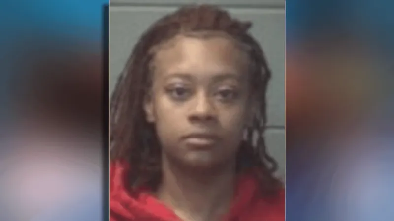 Jacksonville woman charged after 4-year-old allegedly left alone in unsafe conditions