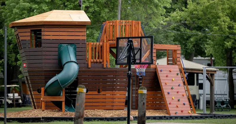 In Minnesota's dwindling mom-and-pop resort culture, Ten Mile Lake keeps it in the family