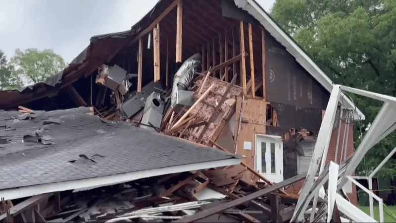 Macedonia Missionary Baptist Church, built in 1897, collapses 48 hours after move