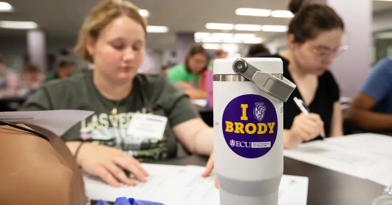 Record-breaking medical school class orients itself toward success
