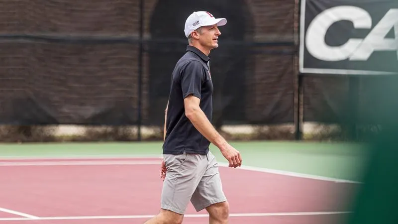 Sykut Steps Away From Elon Men's Tennis