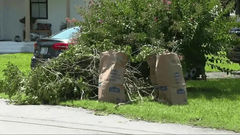 Storm knocks out power for 2,500 in Onslow County, sparks transformer fire in Swansboro