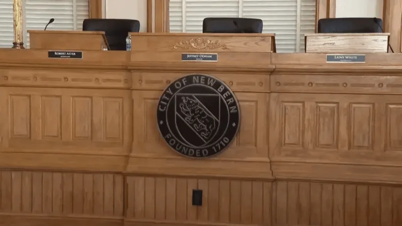 New Bern board approves $208,000 salary for City Manager Foster Hughes in 7-0 vote