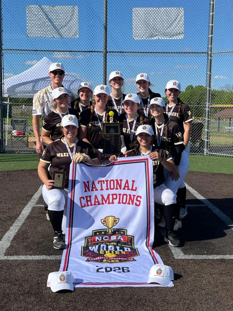 Women's club softball wins NCSA Division II World Series
