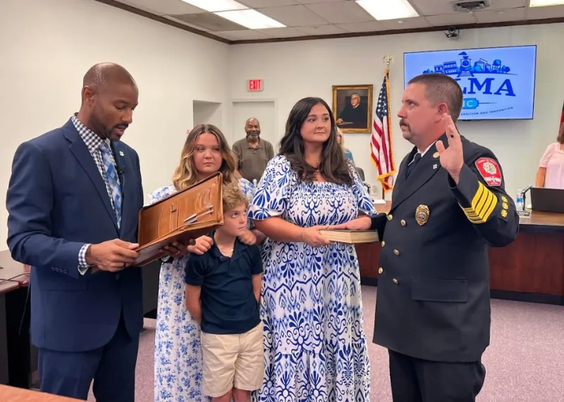 Selma Fire Chief Sworn In, Two Firefighters Promoted To Captain