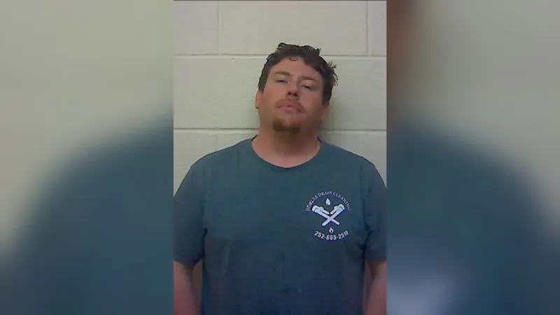 Vanceboro man arrested after barricading inside home, faces kidnapping charge