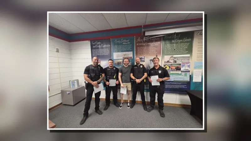Four Pine Knoll Shores officers commended for calm response in 6-hour barricade