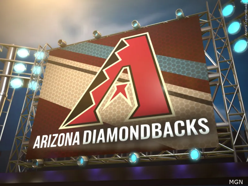 D-backs manager Lovullo: Marte returns to Phoenix for knee testing, hopeful he can play again in '26