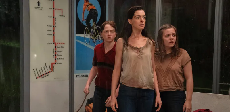 'The End of Oak Street' provides good time, leans on tropes