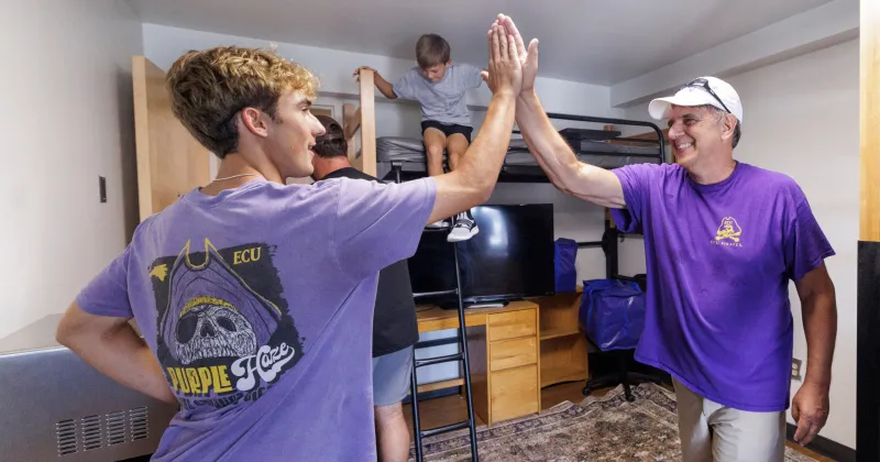Alumni parents begin their legacy era