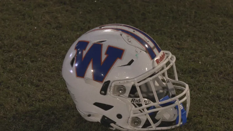 Whiteville holds off West Brunswick in high-scoring battle, 39-36