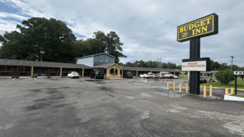 Judge issues restraining order against Jacksonville motel in nuisance case