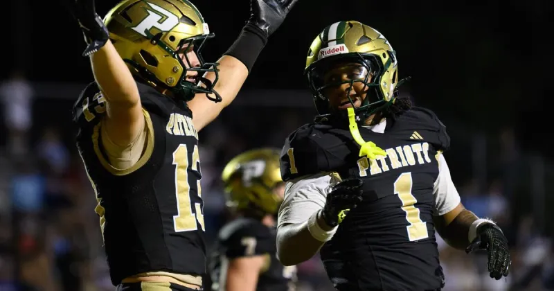 Pinecrest Overcomes Turnovers to Turn Back Vikings