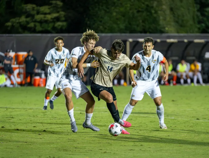 Photo Gallery: Men's Soccer ties to VCU