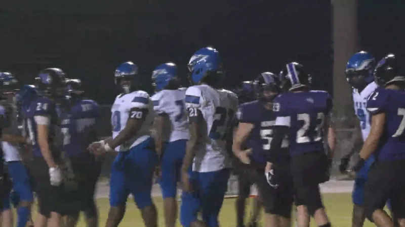 East Bladen rolls past West Bladen 35-6 in Bladen County rivalry
