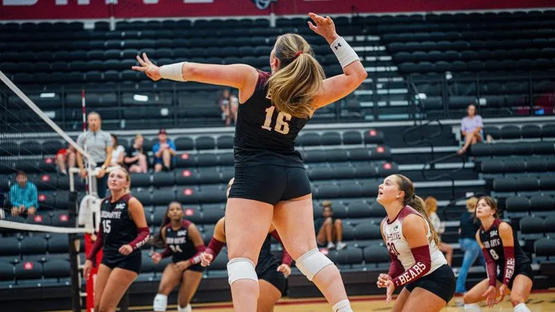 Volleyball splits day two; set to take on Alaska Fairbanks later today