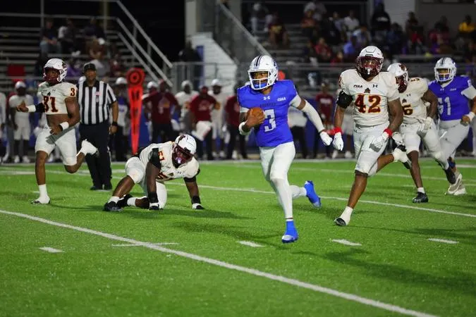 Broncos Rally From Halftime Deficit to Beat Shaw 33-20