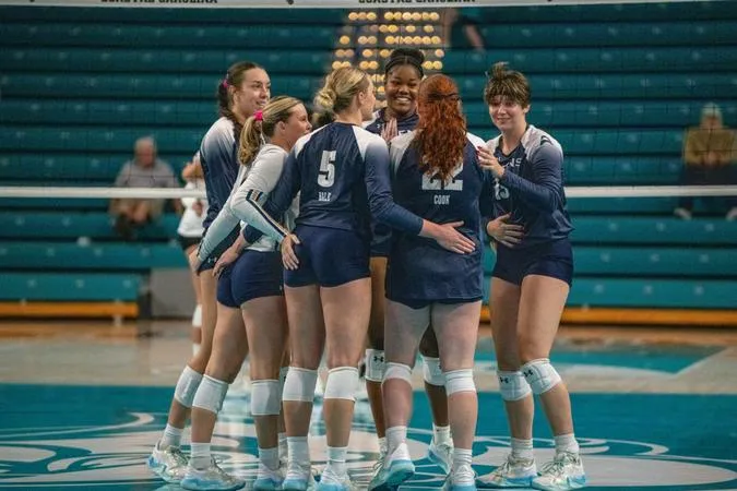 Royals Fight Back Against Coastal Carolina in Five-Set Thriller