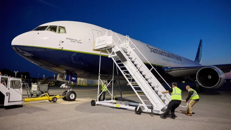 Samaritan's Purse cargo plane delivers 40 tons of aid after Nepal glacial disaster